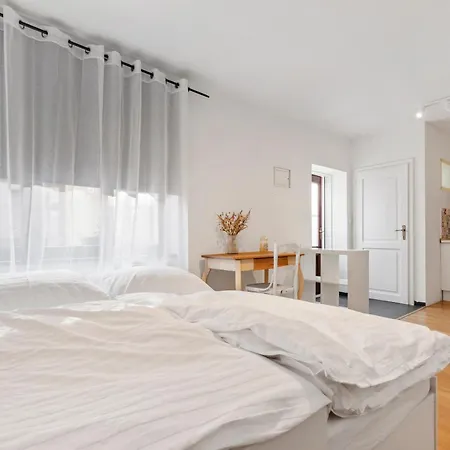 Rustic Vineyard House *