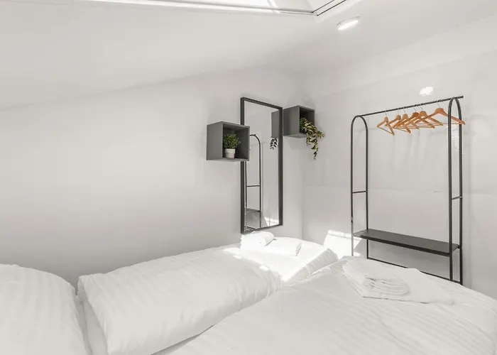 Rustic Vineyard House アパート