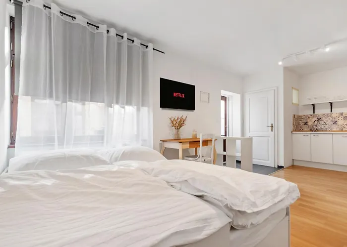 Rustic Vineyard House *